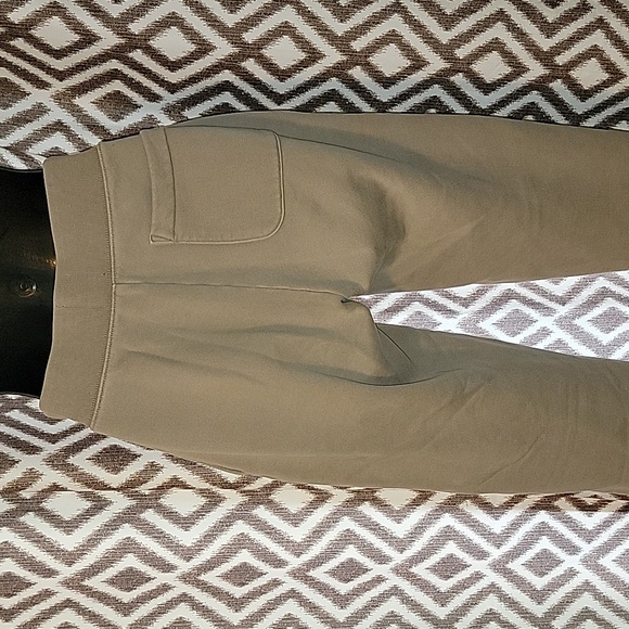 Aritzia TNA CozyAF Fleece Sweatpants - Picture 7 of 10